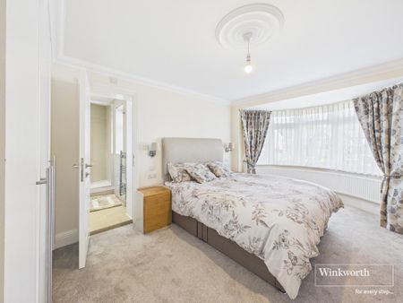 3 bedroom apartment to rent - Photo 4