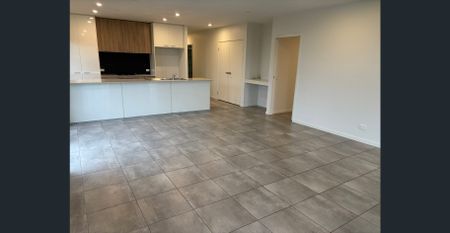 BEAUTIFUL VILLAWORLD HOME IN SOUGHT AFTER PARKSIDE ESTATE!! - Photo 2