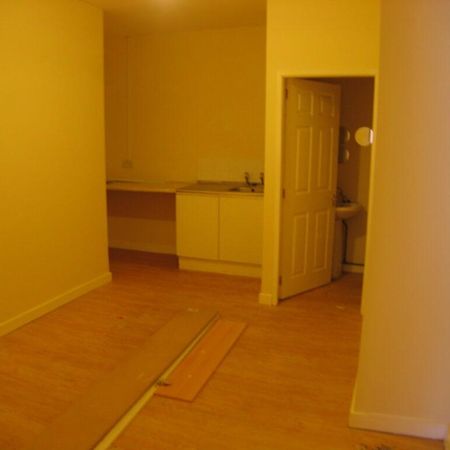 Property to rent - Photo 3