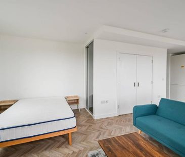 Studio to rent - Photo 2