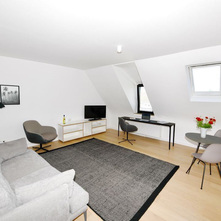 Exklusive 2-Zimmer Wohnung in Bestlage von Lindenthal Nähe Stadtwald - Photo 1