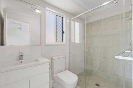 Well-Presented Home for Lease in Prime Morayfield Location! - Photo 3