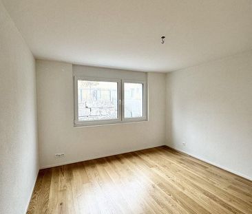 Familienwohnung an zentraler Lage sucht Bewohner - Photo 2