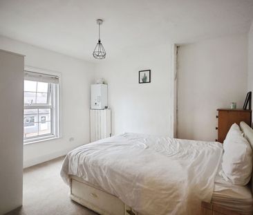 Woodside Road, Southbourne - Photo 2