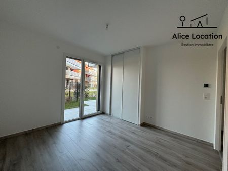 Location Appartement 3 pièces 64m² THONON LES BAINS 74200 - Photo 2