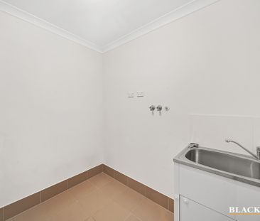 35 Jimmy Clements Crescent, Bonner ACT 2914 - House For Rent | Domain - Photo 4