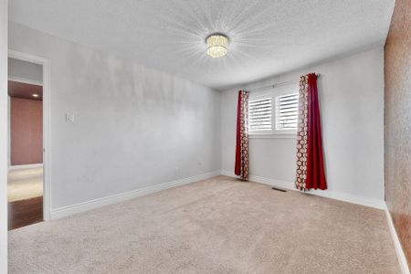 For Lease - 1641 Pepperwood Gate Unit# Upper, Pickering, Ontario - Photo 5