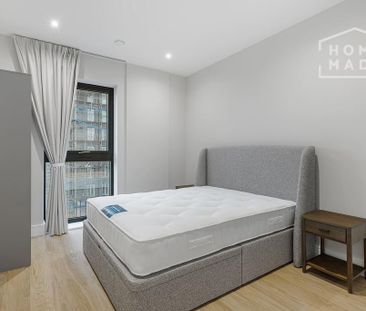 3 bedroom flat to rent - Photo 4