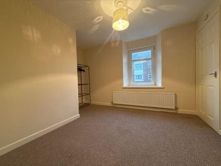 3 bedroom terraced house to rent - Photo 4