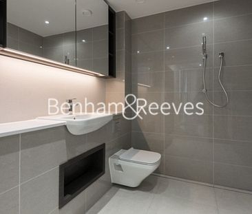 3 Bedroom flat to rent in Delphini Apartments, St George Circus, SE1 - Photo 1