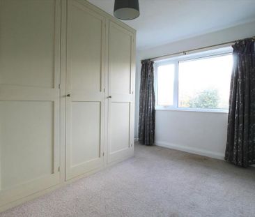 3 bedroom bungalow to rent - Photo 3