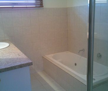 19 Golf Avenue, Kingsbury, Vic 3083 - Photo 4