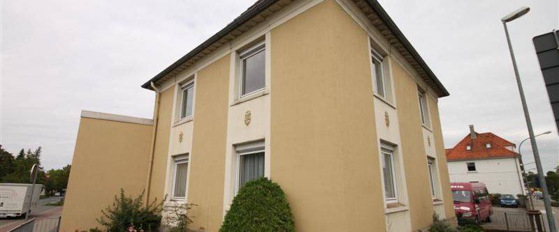 == Kleine 2-Zimmerwohnung für Singles in zentraler Lage == - Photo 1