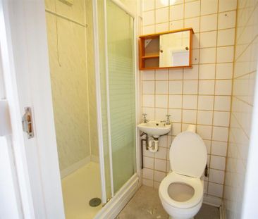 2 bedroom terraced house to rent - Photo 6