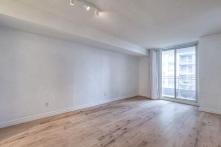 For Lease - 256 Doris Avenue Unit# 801, Toronto, Ontario - Photo 2