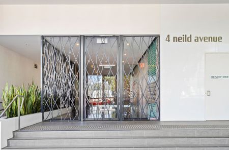 Luxury Apartment at the Exclusive Advanx East - Photo 4