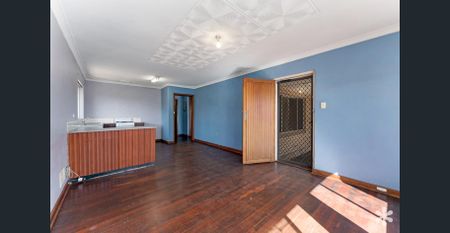 Charming Duplex - Photo 2