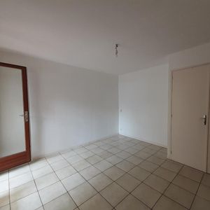 Location Appartement 1 pièce 18m² BORDEAUX 33000 - Photo 2