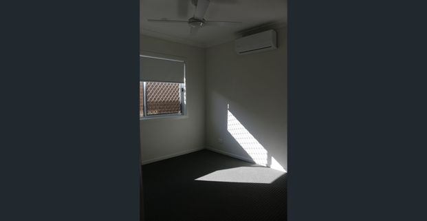 MODERN 2 BEDROOM HOME NOT TO BE MISSED!! - Photo 1