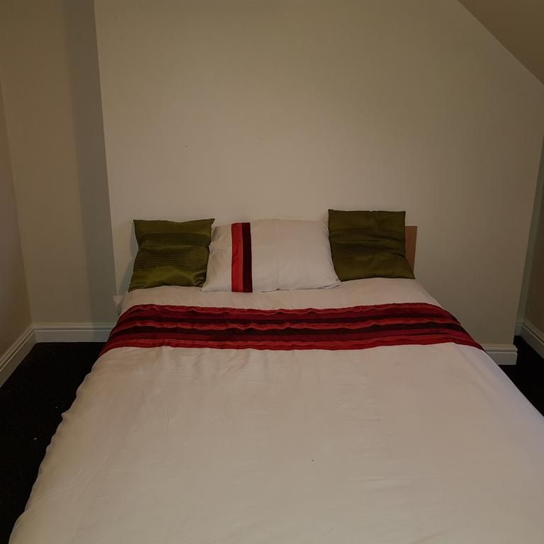 3 bedroom flat to rent - Photo 1