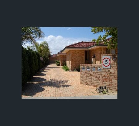 4/92 Carnavon St, East Victoria Park, WA 6101 - Photo 4
