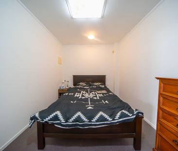 1-Bedroom Apartment in Hamilton Central - Photo 3