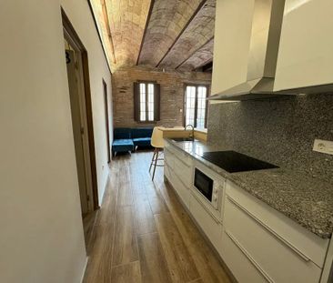 Travessera de Gràcia, Barcelona, Catalonia 08024 - Photo 4