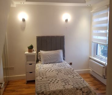 Room in a Shared House, Church Road, E10 - Photo 2