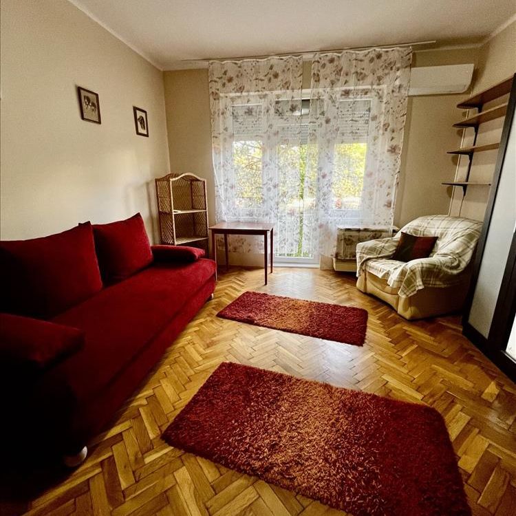 Kiadó lakás - Pécs - Fotó 1