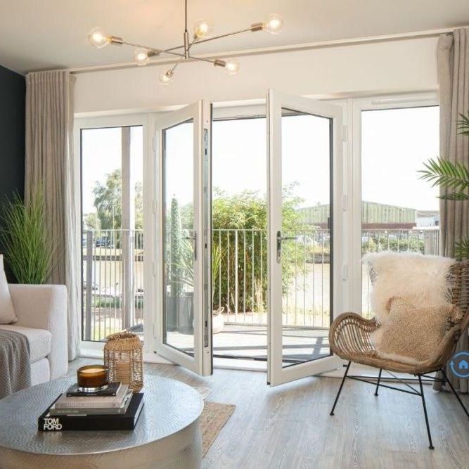 2 bedroom flat to rent - Photo 1