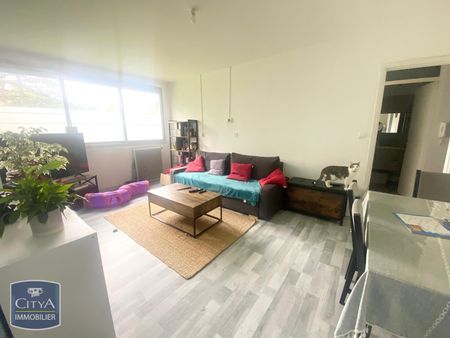 Location Appartement 2 pièces 53m² VALENCIENNES 59300 - Photo 2