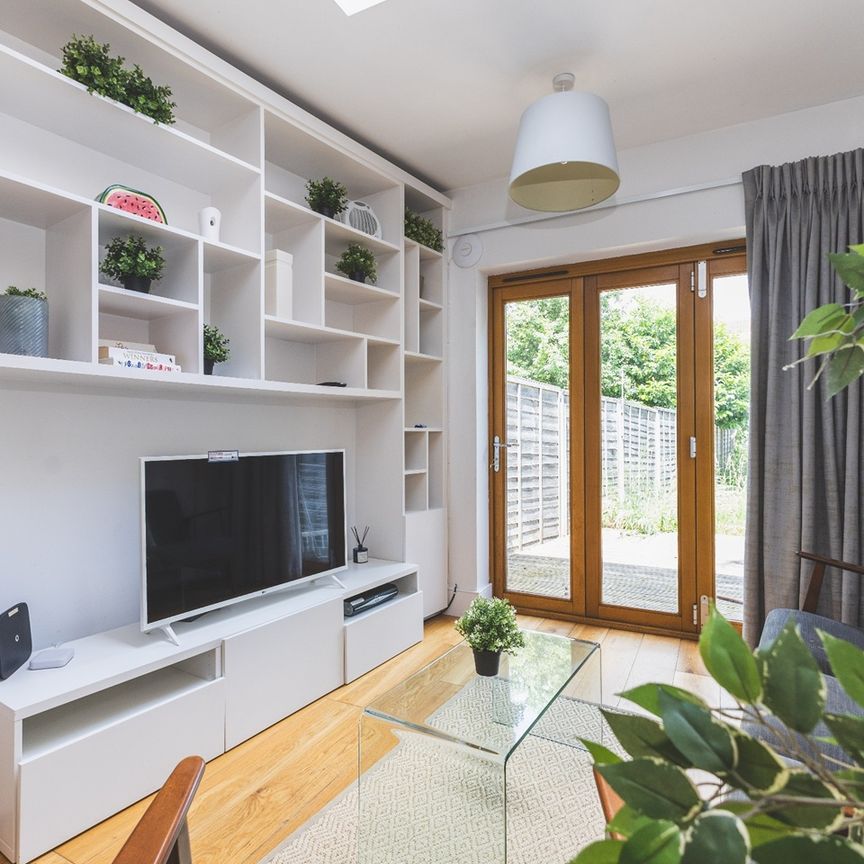 3 Bed Terraced House, Drayton Road, NW10 - Photo 1