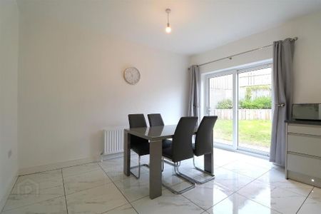 19 Belmont Hall Drive, Antrim, BT41 1FB - Photo 3