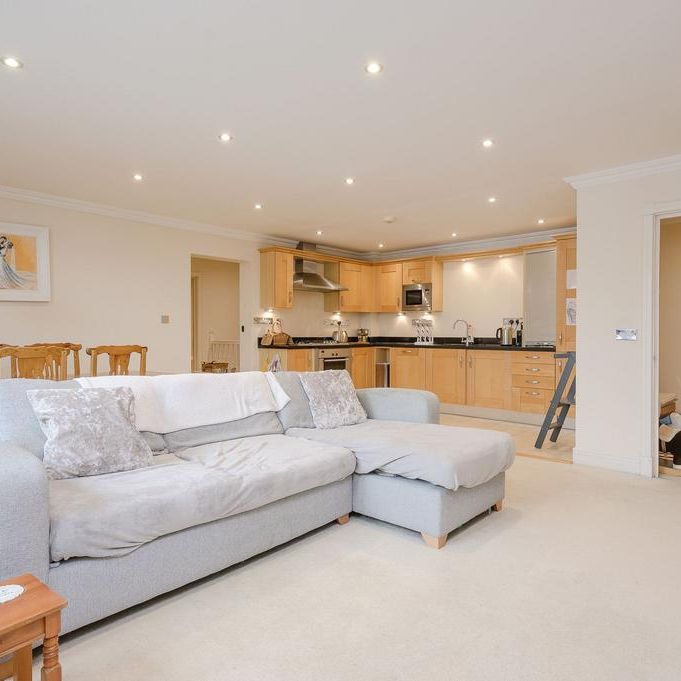 2 bedroom maisonette to rent - Photo 1