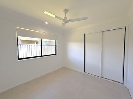 Modern Family Home in Lochinvar - Photo 2