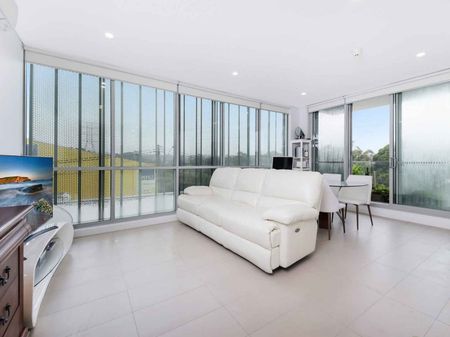 Elevated comfort with riverfront serenity - Photo 5