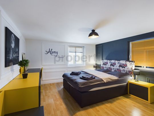 Exclusive furnished 3.5-room apartment in the heart of the old town of Rheineck - Photo 1