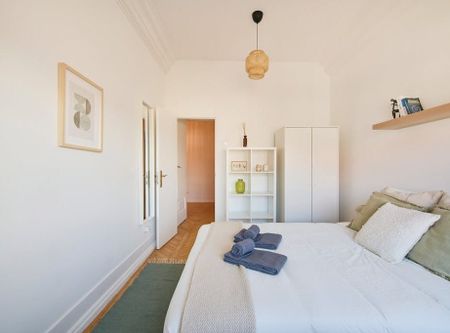 Avenida de Berna, Lisbon, Lisbon 1050-038 - Photo 3