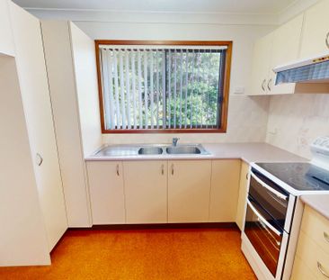 Modern & Private 2-Bedroom Home with Water Usage & Lawn Maintenance... - Photo 4