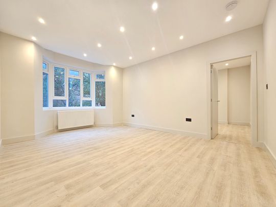 1 Bed Flat, St. Clements Mansions, SW6 - Photo 1