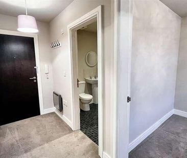 The Park, Kirkburton, Huddersfield, HD8 - Photo 4