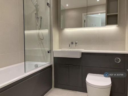 2 bedroom flat to rent - Photo 3
