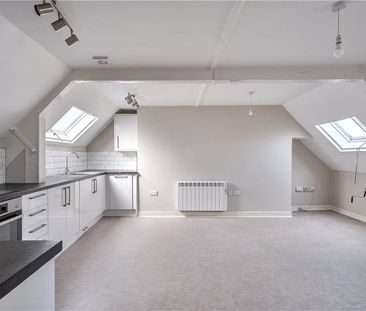 A wonderful top floor one bedroom apartment – refurbished over rece... - Photo 6