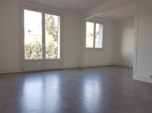 Location Appartement 3 pièces 66m² CHAMBERY 73000 - Photo 2