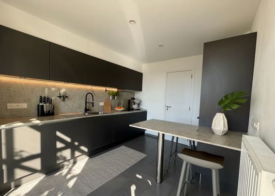 Appartement te huur - Photo 1