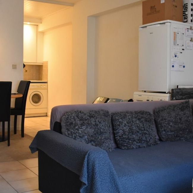 Appartement te huur in Zottegem voor € 585 met 1 slaapkamer - Photo 1