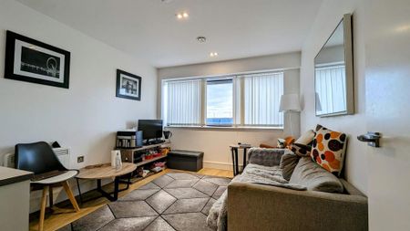 2 bedroom apartment to rent - Photo 3