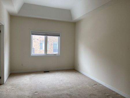 For Lease - 19 Hancock Street, Aurora, Ontario - Photo 5