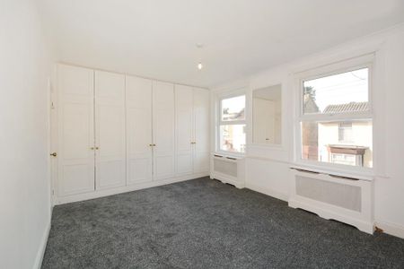4 bedroom terraced house to rent - Photo 5