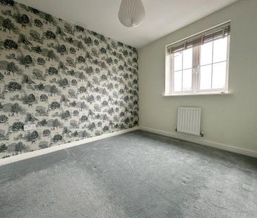 End of Terrace - Photo 4